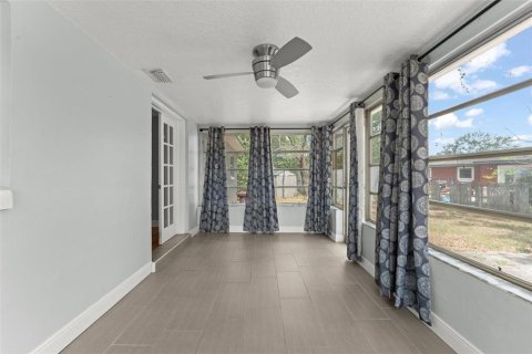 House in Orlando, Florida 3 bedrooms, 125.51 sq.m. № 1686684 - photo 22