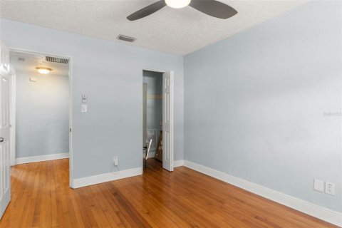 House in Orlando, Florida 3 bedrooms, 125.51 sq.m. № 1686684 - photo 20