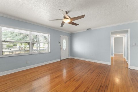 House in Orlando, Florida 3 bedrooms, 125.51 sq.m. № 1686684 - photo 11
