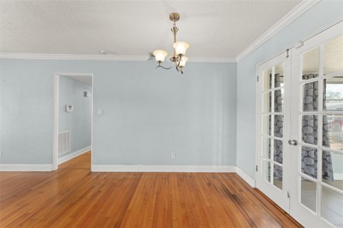 House in Orlando, Florida 3 bedrooms, 125.51 sq.m. № 1686684 - photo 8