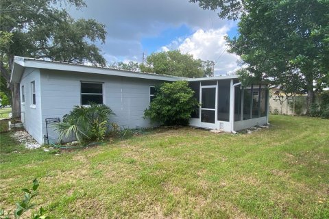 House in Safety Harbor, Florida 3 bedrooms, 114.73 sq.m. № 1868922 - photo 5