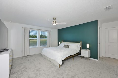 House in Valrico, Florida 5 bedrooms, 319.86 sq.m. № 2237289 - photo 4