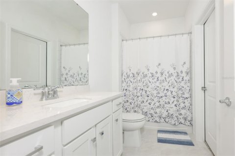 House in Valrico, Florida 5 bedrooms, 319.86 sq.m. № 2237289 - photo 21