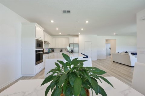 House in Valrico, Florida 5 bedrooms, 319.86 sq.m. № 2237289 - photo 13