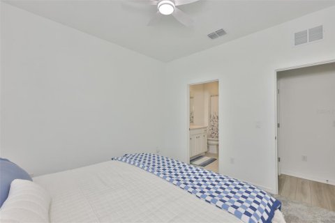 House in Valrico, Florida 5 bedrooms, 319.86 sq.m. № 2237289 - photo 19