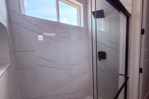 Купить виллу или дом в Норт-Порт, Флорида 11 комнат, 183.48м2, № 2123400 - фото 17