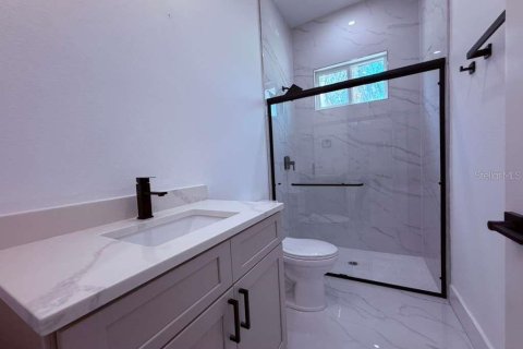 Купить виллу или дом в Норт-Порт, Флорида 11 комнат, 183.48м2, № 2123400 - фото 25