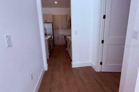 Купить виллу или дом в Норт-Порт, Флорида 11 комнат, 183.48м2, № 2123400 - фото 14