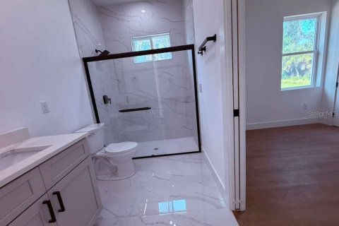 Купить виллу или дом в Норт-Порт, Флорида 11 комнат, 183.48м2, № 2123400 - фото 26