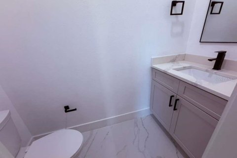 Купить виллу или дом в Норт-Порт, Флорида 11 комнат, 183.48м2, № 2123400 - фото 20