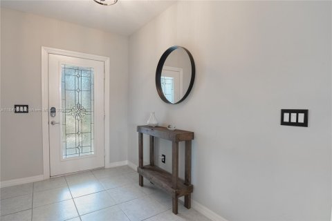 House in Port St. Lucie, Florida 3 bedrooms, 150.13 sq.m. № 1847718 - photo 6