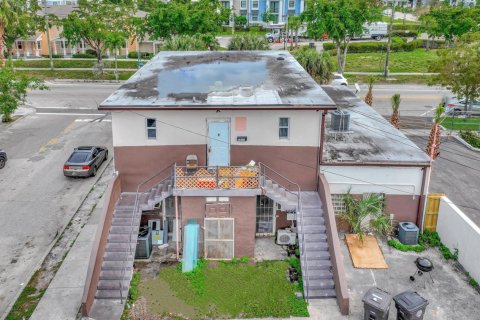 Apartment in West Palm Beach, Florida 5 bedrooms, 117.06 sq.m. № 1041036 - photo 1