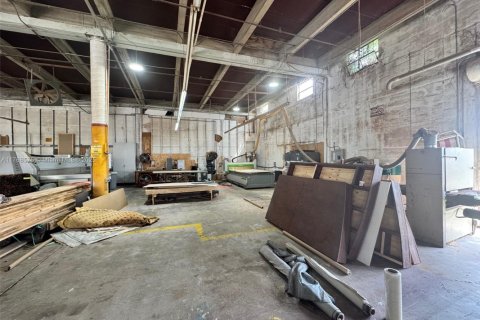 Immobilier commercial à vendre à Hialeah, Floride № 1934413 - photo 12