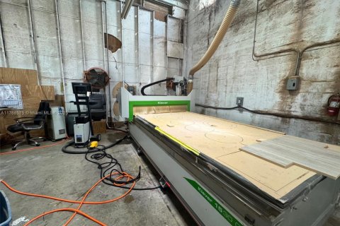 Immobilier commercial à vendre à Hialeah, Floride № 1934413 - photo 16