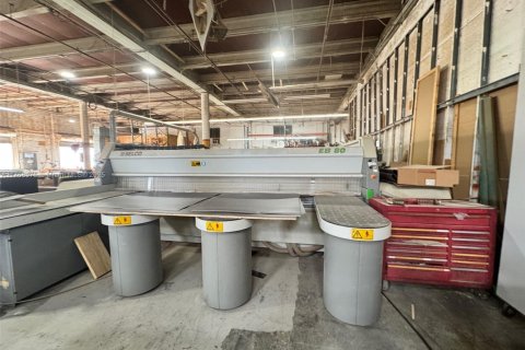 Immobilier commercial à vendre à Hialeah, Floride № 1934413 - photo 19