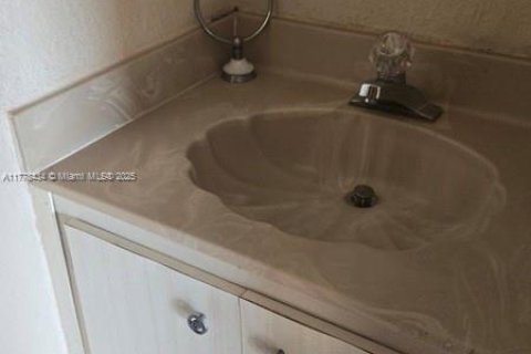 Condominio en venta en Plantation, Florida, 2 dormitorios, 120.4 m2 № 1868405 - foto 19
