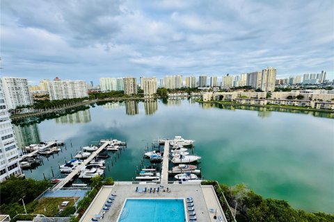 Condo in Aventura, Florida, 2 bedrooms № 2152721 - photo 7