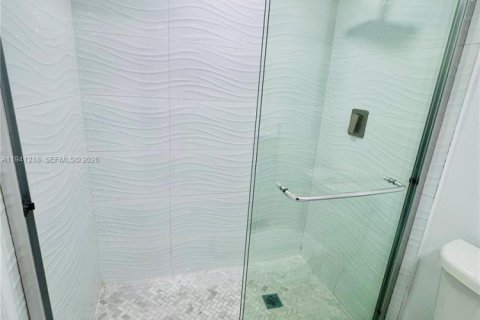 Condo in Aventura, Florida, 2 bedrooms № 2152721 - photo 30