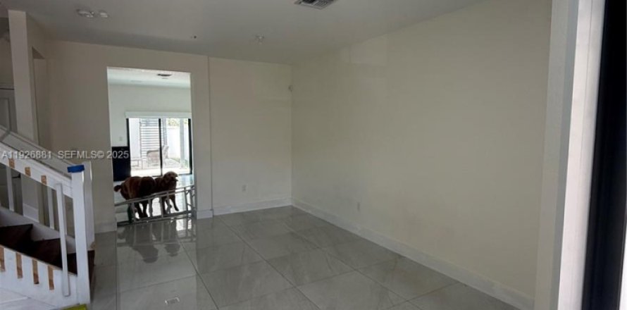 Touwnhouse à Hialeah, Floride 3 chambres, 153.29 m2 № 1988082