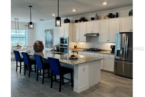 House in Lakewood Ranch, Florida 3 bedrooms, 246.19 sq.m. № 221099 - photo 15