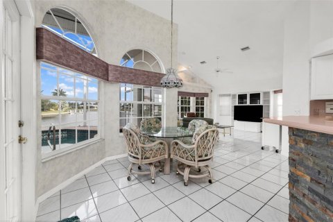 Casa en venta en Punta Gorda, Florida, 3 dormitorios, 202.9 m2 № 2387381 - foto 16