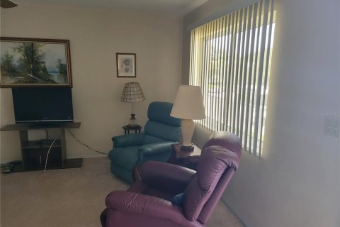 Condo in Seminole, Florida, 2 bedrooms  № 1824655 - photo 17