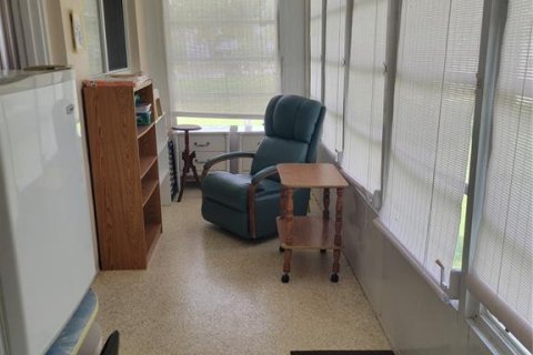 Condo in Seminole, Florida, 2 bedrooms  № 1824655 - photo 19
