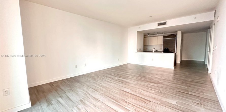 Condominio en Miami, Florida, 1 dormitorio № 1920592
