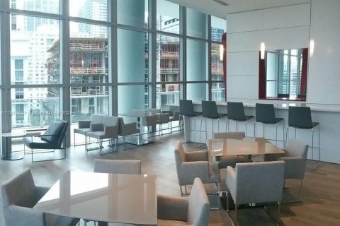Condominio en alquiler en Miami, Florida, 1 dormitorio, 85.75 m2 № 1920592 - foto 14