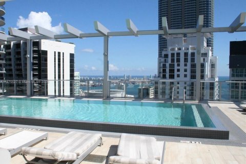 Condominio en alquiler en Miami, Florida, 1 dormitorio, 85.75 m2 № 1920592 - foto 10