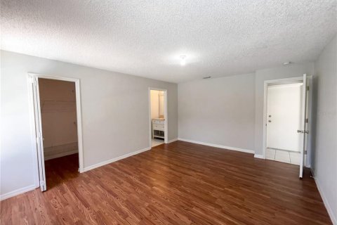 Casa en venta en Kissimmee, Florida, 3 dormitorios, 147.16 m2 № 2227360 - foto 12