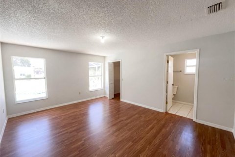 Casa en venta en Kissimmee, Florida, 3 dormitorios, 147.16 m2 № 2227360 - foto 4