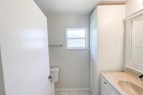 Casa en venta en Kissimmee, Florida, 3 dormitorios, 147.16 m2 № 2227360 - foto 21