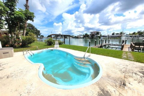 Casa en venta en Clearwater, Florida, 3 dormitorios, 151.15 m2 № 2384138 - foto 18