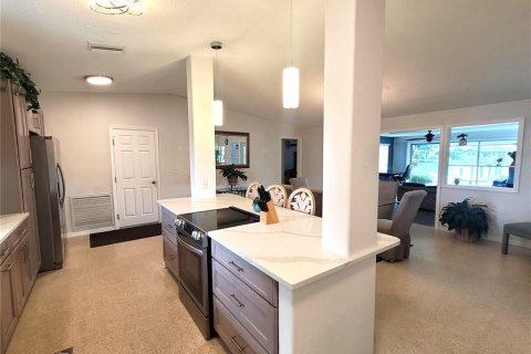Casa en venta en Clearwater, Florida, 3 dormitorios, 151.15 m2 № 2384138 - foto 3