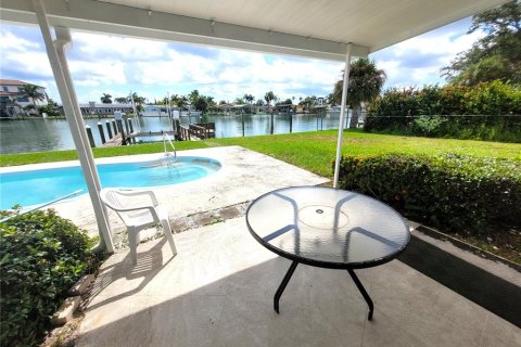 Casa en venta en Clearwater, Florida, 3 dormitorios, 151.15 m2 № 2384138 - foto 16