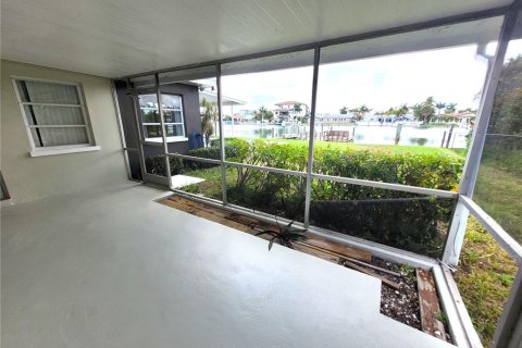 Casa en venta en Clearwater, Florida, 3 dormitorios, 151.15 m2 № 2384138 - foto 27