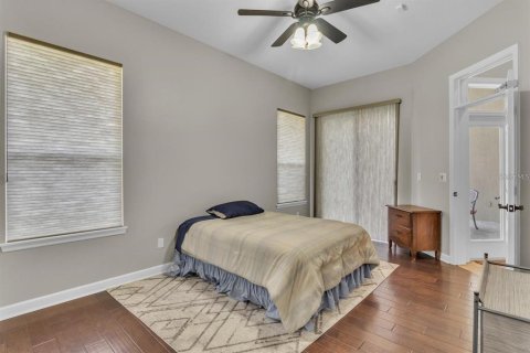 House in Orlando, Florida 5 bedrooms, 377.18 sq.m. № 1718987 - photo 21
