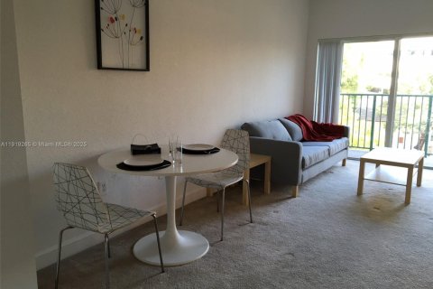 Снять в аренду кондоминиум в Саут-Майами, Флорида 1 спальня, 60.57м2, № 1974518 - фото 10