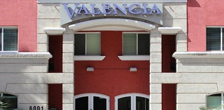 Кондоминиум с 1 спальней в Саут-Майами, Флорида № 1974518