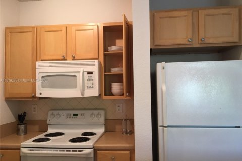 Снять в аренду кондоминиум в Саут-Майами, Флорида 1 спальня, 60.57м2, № 1974518 - фото 8