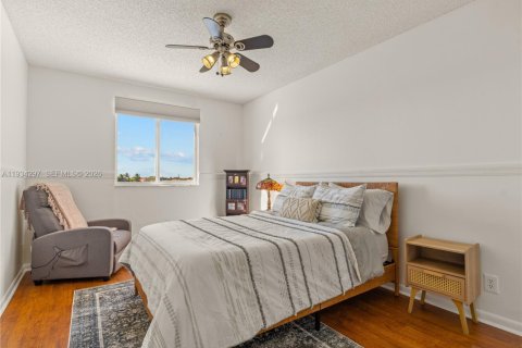 Villa ou maison à louer à Weston, Floride: 3 chambres, 148.64 m2 № 1996026 - photo 25