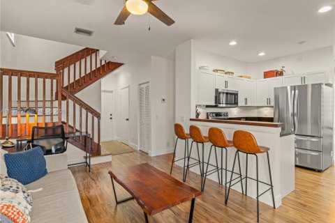 Villa ou maison à louer à Weston, Floride: 3 chambres, 148.64 m2 № 1996026 - photo 11