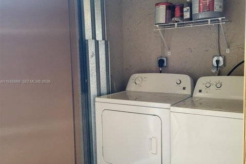 Copropriété à louer à Pembroke Pines, Floride: 1 chambre, 64.1 m2 № 2002729 - photo 9