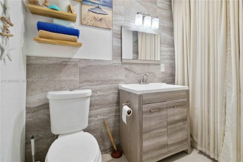 Купить виллу или дом в Хомстед, Флорида 4 спальни, 126.72м2, № 2027991 - фото 29