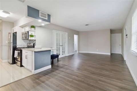 Купить виллу или дом в Хомстед, Флорида 4 спальни, 126.72м2, № 2027991 - фото 11