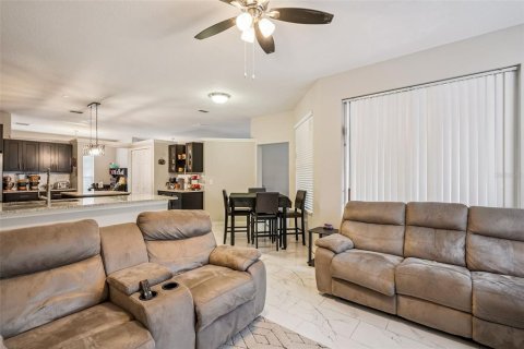Casa en venta en Orlando, Florida, 4 dormitorios, 205.04 m2 № 2217760 - foto 15
