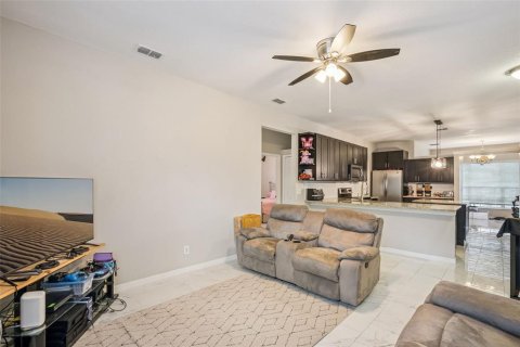 Casa en venta en Orlando, Florida, 4 dormitorios, 205.04 m2 № 2217760 - foto 17