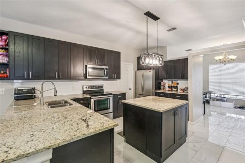 Casa en venta en Orlando, Florida, 4 dormitorios, 205.04 m2 № 2217760 - foto 22