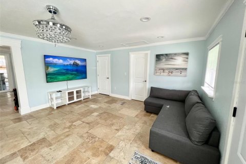 Снять в аренду виллу или дом в Сарасота, Флорида 6 комнат, 150.59м2, № 2215533 - фото 3